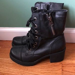 Sugar Size 7 heeled boots